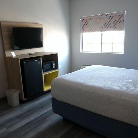 Days Inn & Suites By Wyndham Tucson/Marana Exteriör bild