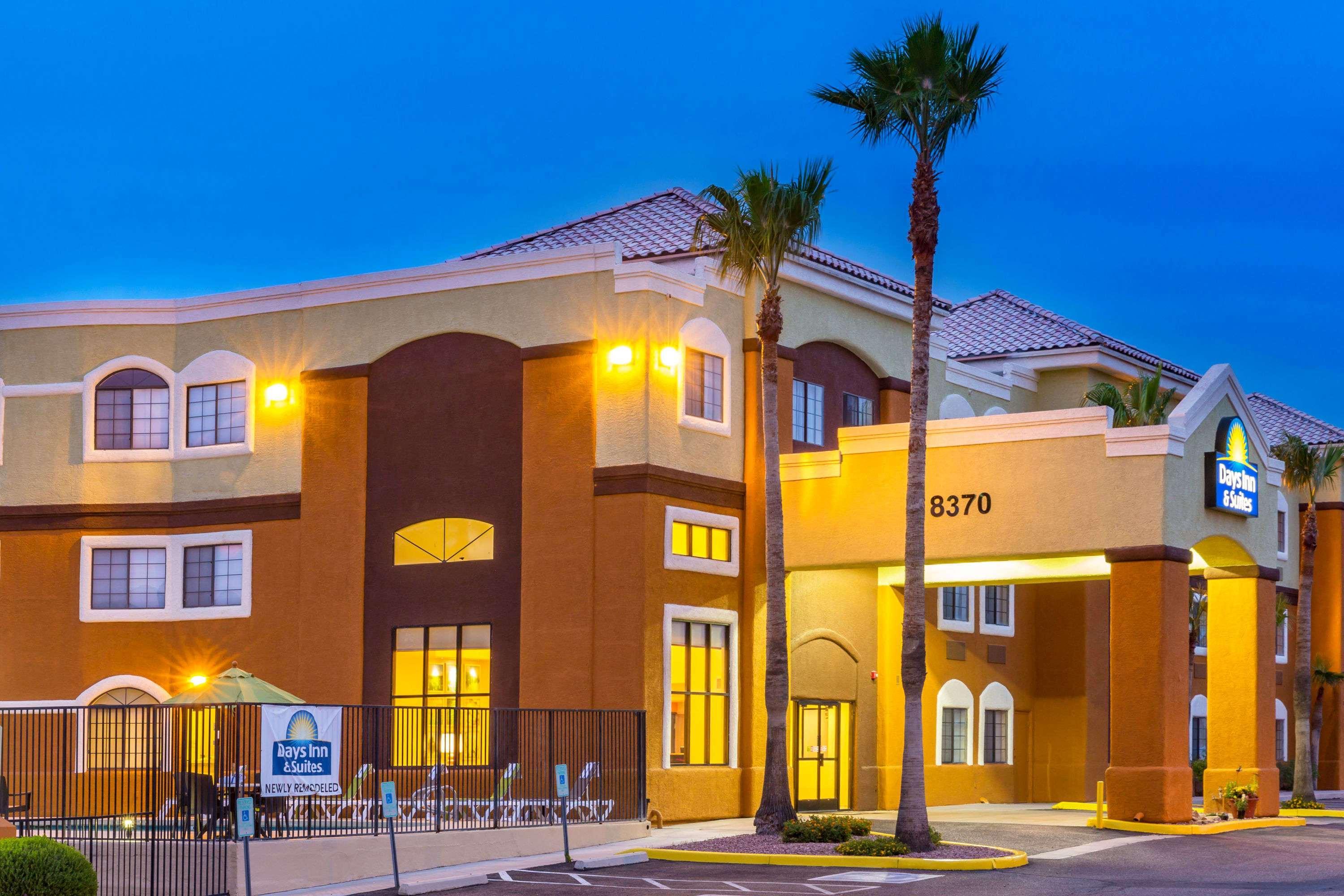 Days Inn & Suites By Wyndham Tucson/Marana Exteriör bild