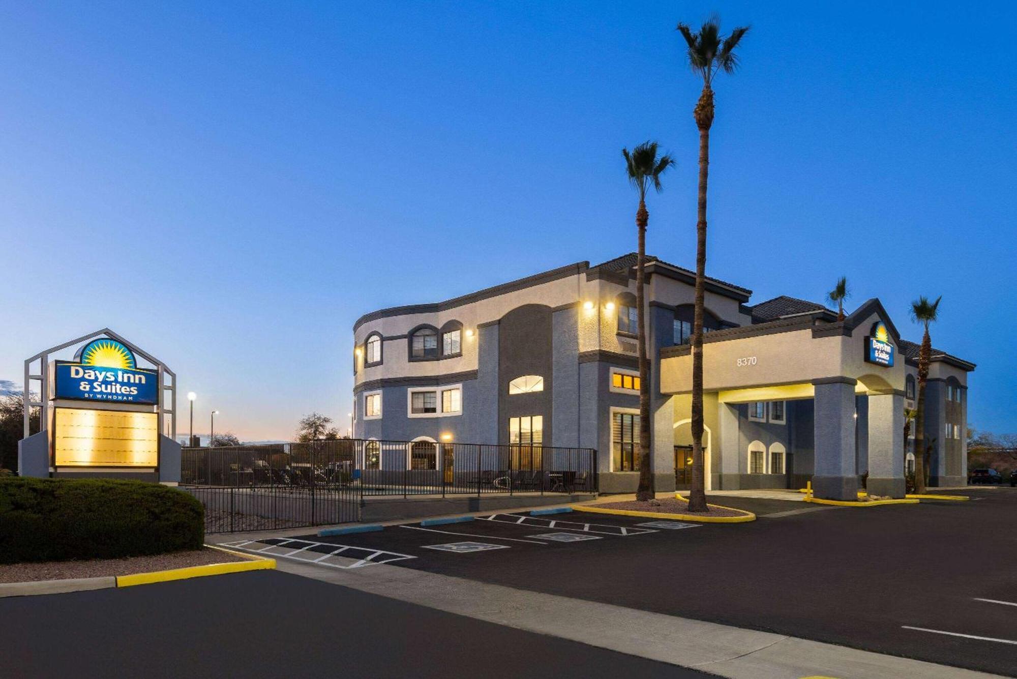 Days Inn & Suites By Wyndham Tucson/Marana Exteriör bild