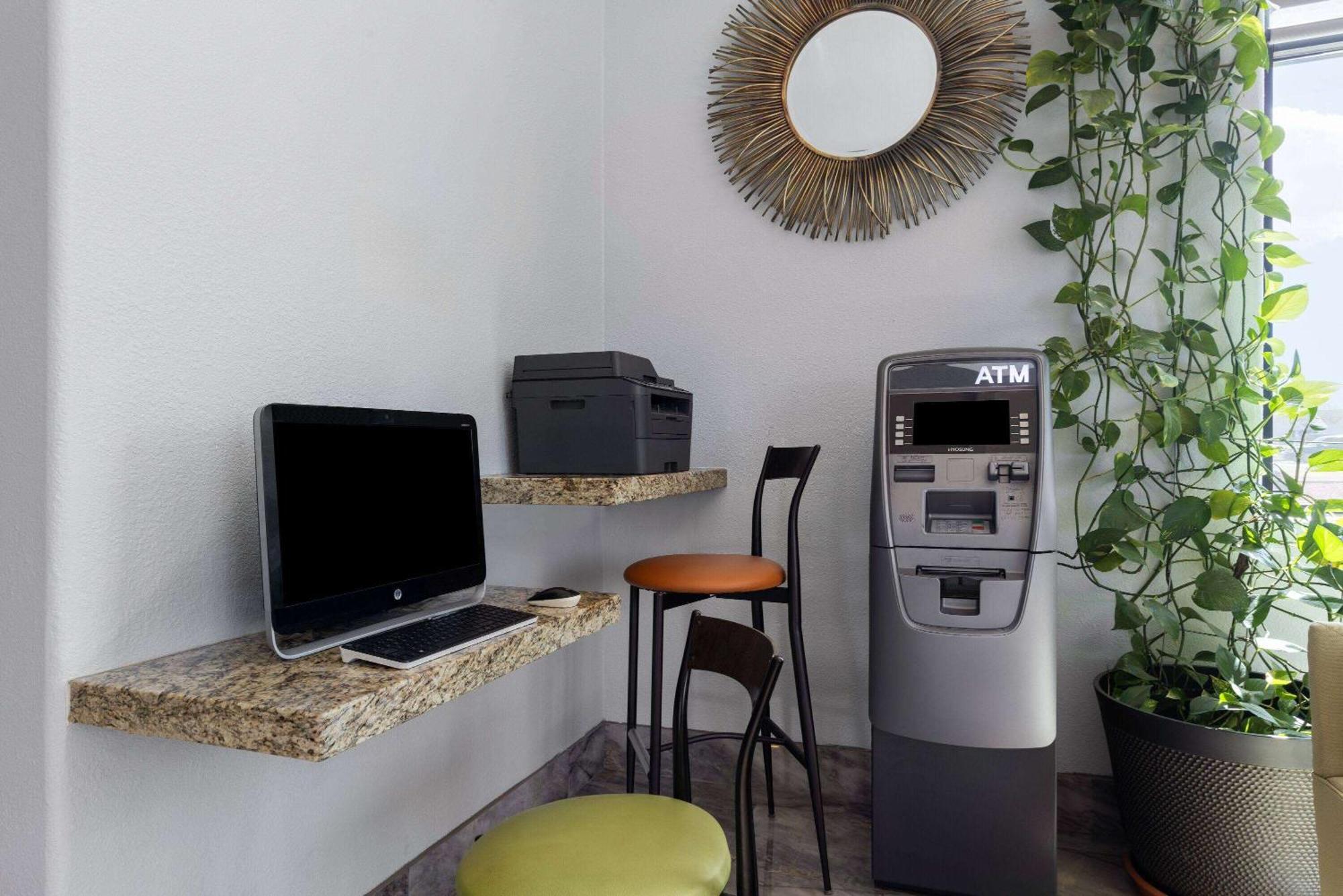 Days Inn & Suites By Wyndham Tucson/Marana Exteriör bild